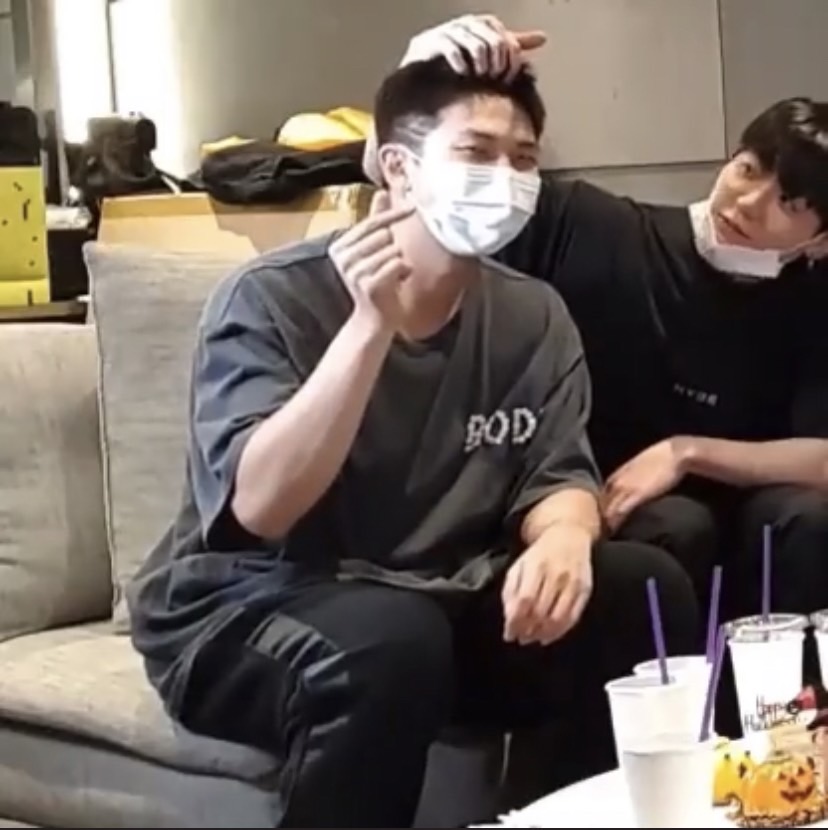 sojoon_sm's tweet image. กุ๊กกิ๊กปุ๊กปิ๊ก🥺
#btsfanart #RM #NAMJOON #JK #JUNGKOOK #남준 #정국 #BTSLIVE @BTS_twt