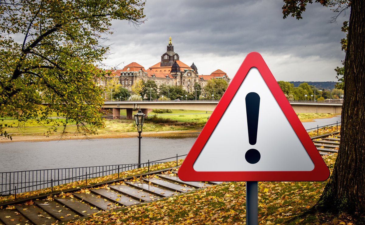 SRF_Dresden's tweet photo. ‼ Wichtige Info für unsere Fahrgäste ‼ Aufgrund von Sturmschäden kommt es derzeit zu Behinderungen im Stadtgebiet #Dresden und damit auch zu Verzögerungen bei unseren #Stadtrundfahrt-Bussen.  Danke für eure Geduld und euer Verständnis! #wirzeigendresden #Sturm @visit_dresden https://t.co/68l0DxsiBS