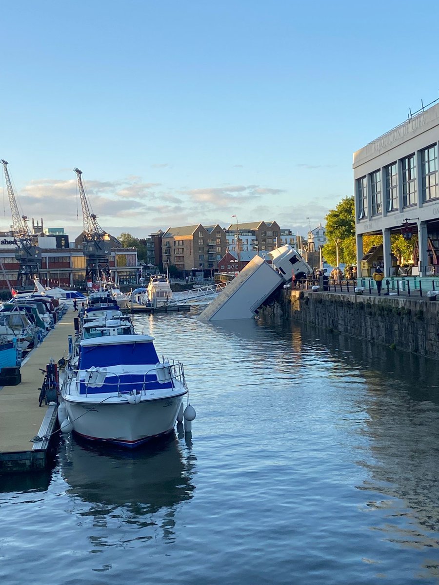 In Bristol Harbour right now an aquatic species of lorry is trying to climb onto land for the first time
Evolution is beautiful