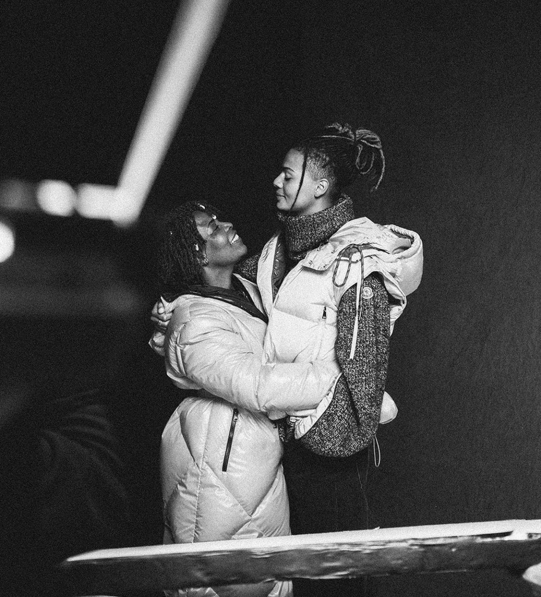 alchimistfr's tweet image. 📸 Lala &amp;amp;ce et sa mère Noëlle nouvelles égéries de la dernière campagne Moncler.