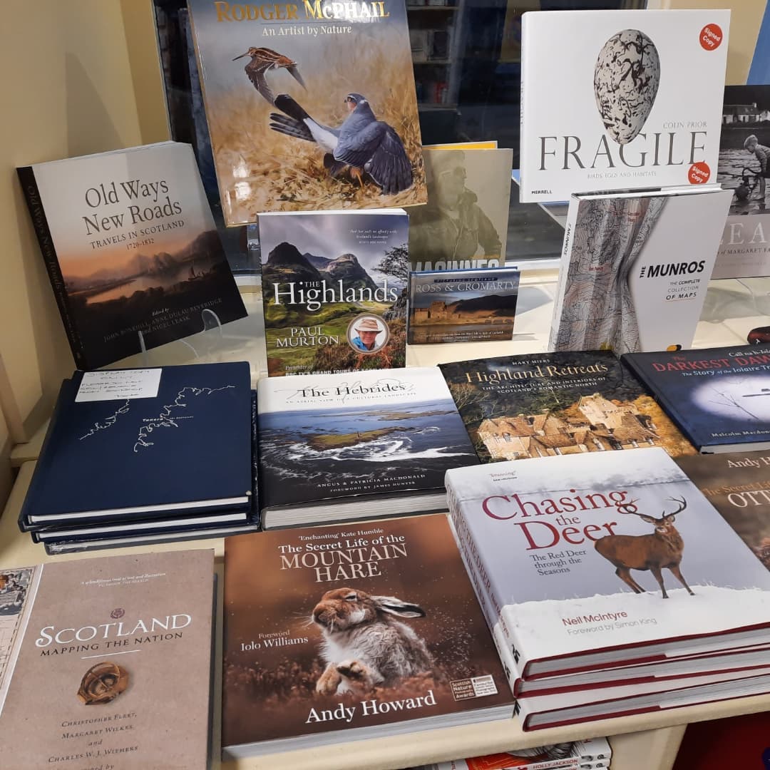 @NeilMcIntyre3 @sandstonepress Here is #ChasingtheDeer out in the wild of @UllapoolB What a great present this would make!