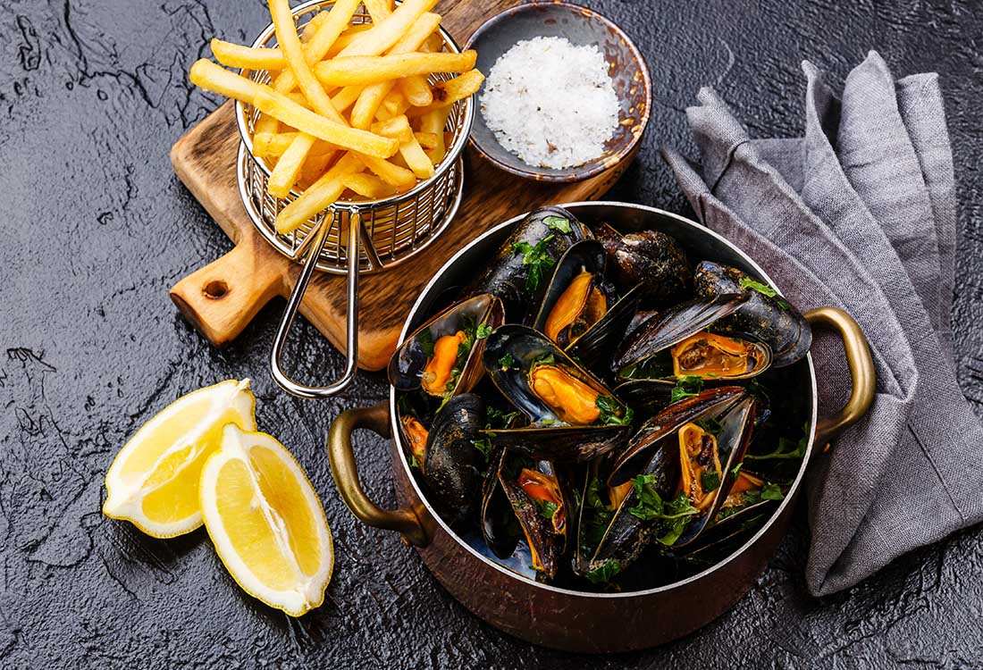 Scottish #mussels tend to be quite sweet, producing a nice, firm meat. Oh, and they're delicious, too. 😋