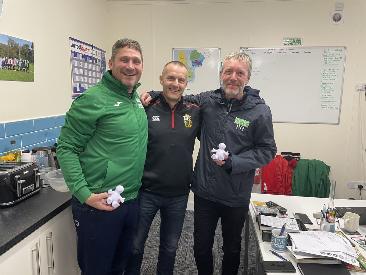 LADSUNITED2's tweet image. Great to meet the guys from @PennineFootball this morning, even better to be building them their own mental well-being course to support the great work they do locally.
#mentalhealth #dontbeonyourtod #