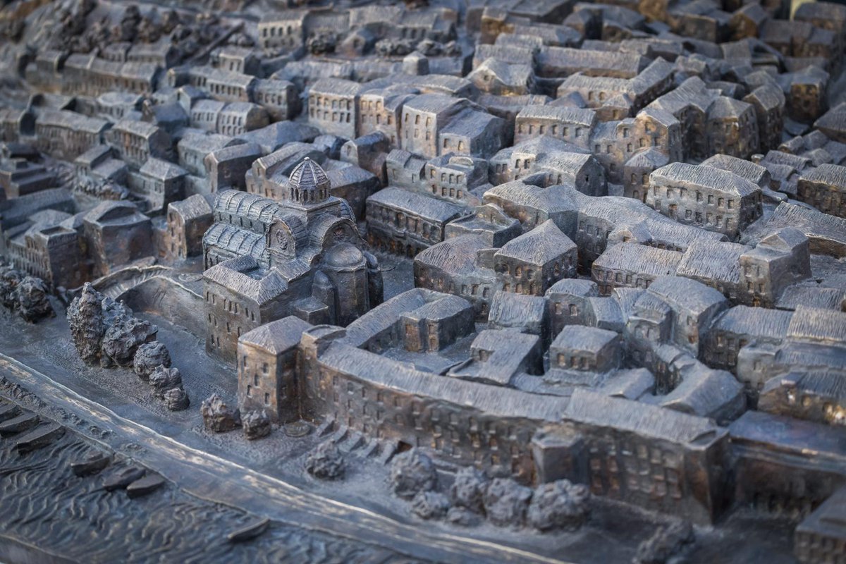 AllTourism4's tweet photo. Šibenik Tourist Board, PP4 has introduced in an official ceremony the cast model of old city centre with legend in Braille. https://t.co/xQXVxnIMU6