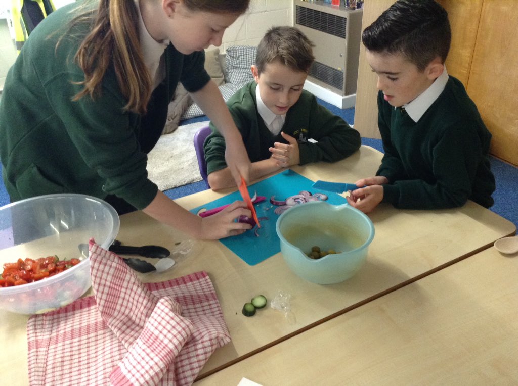 Hoylake Holy Trinity School tweet media