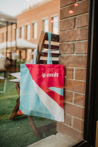 malt_Espana's tweet photo. 🥐MALT BREAKFAST ☕️
Ayer por la mañana nos encontramos en @ImpactHubBCN con expertos de la comunidad #Backend y #Cloud para conocer sus retos y desafíos.
Gracias a todos los asistentes por compartir una buena mañana y formar parte de #TheNewWorkOrder. 🌐 https://t.co/itV8ocFJl1