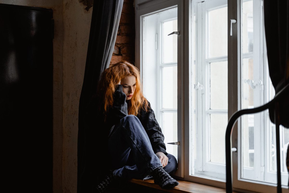 GlendonCampus's tweet photo. #YUResearch : Dans un récent article du journal L'Action, la #GlendonProf Stephanie Marion se penche sur le rôle de la solitude tout au long de la pandémie. 

Pour en savoir plus, cliquez ici : https://t.co/2vTVqimAzo https://t.co/b2BMkF416M