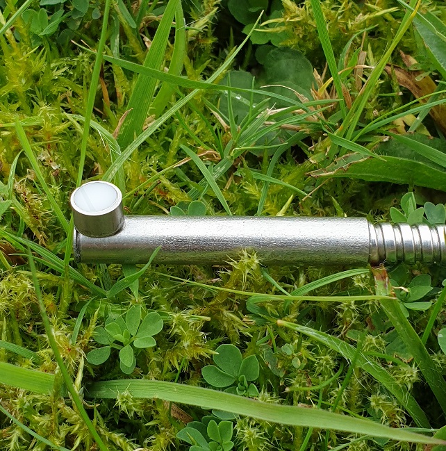 Skye's Red: Far Red fibre optic system is a hand-held device for the measurement of light in small, inaccessible places. It's also perfect for the the measurement of down-welling light in short grasses and plants such as lichens. 🌱For more information please get in touch.