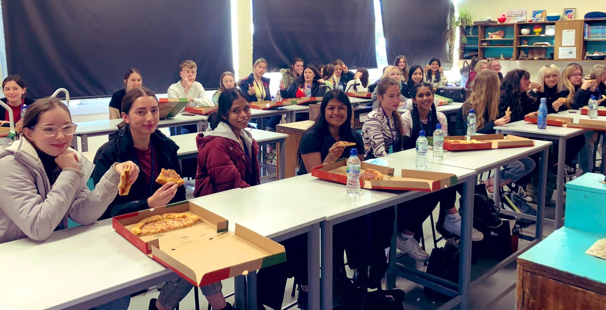 SHSKingsLynn's tweet photo. Wonderful end to the half term with 50 of our A Level students enjoying Science talks delivered by top scientists from across the Norwich Research park. Our thanks to the John Innes Research Centre for facilitating #enrichment #beyondthecurriculum #futurescientists #JohnInnes https://t.co/CvkTAIkBUG