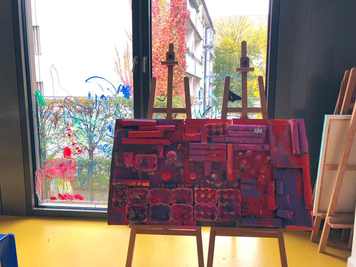 NvilaVila's tweet photo. Austausch von Erfahrungen und Methoden, um unsere Arbeit mit Studenten zu verbessern. #COEDU @IE_Londres Jobshadowing in Münchner Kindergärten👍 Wundebar! @Londres_Erasmus @AFA_IE_Londres @sepiegob @EUErasmusPlus @CrpEixample https://t.co/WFNshQw8u9