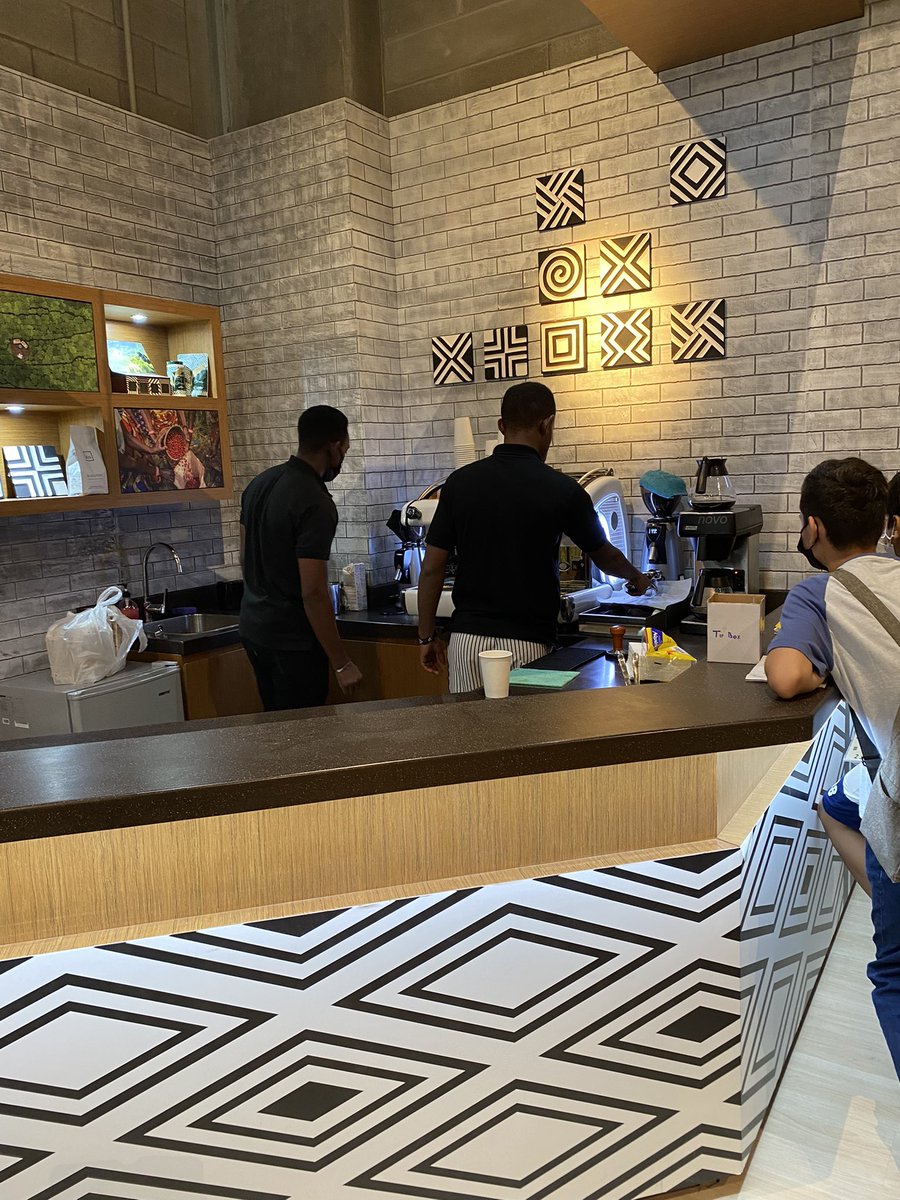 Rwanda attracting many visitors during #DubaiExpo2020 for many reasons but among them to some of the best coffees in the world, <a href="/kivunoircafe/">Kivu noir Café</a>  along with other exhibitors, doing a good job. #VisitRwanda <a href="/RwandAgriExport/">NAEB</a> <a href="/RDBrwanda/">Rwanda Development Board</a>