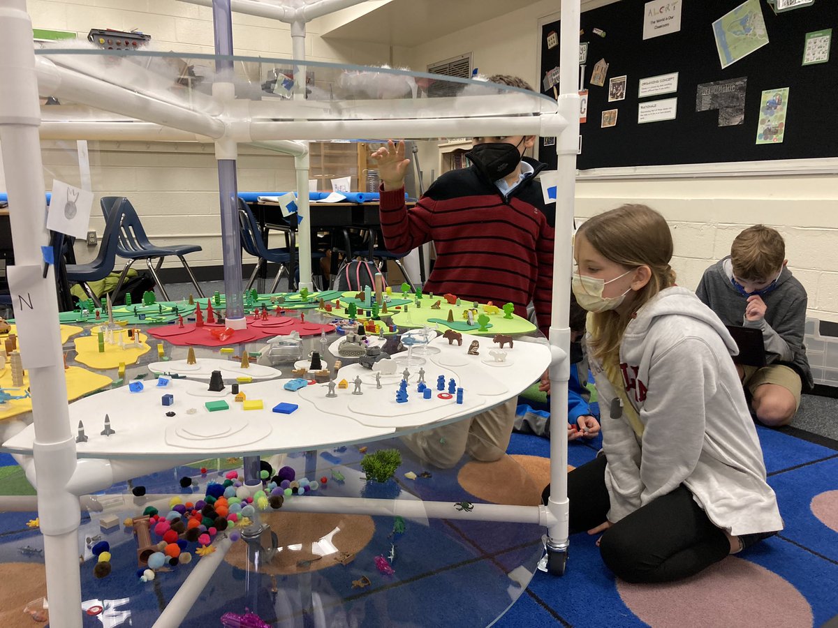 alexandersalert's tweet photo. I love watching this group play to learn! #worldpeacegame @ForestLakeEagle @Bjackson_FLE @ksteck1 @misshayward_usc https://t.co/D88i4X4r2b