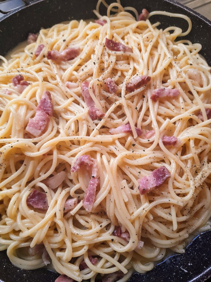 AFizgig's tweet photo. Spaghetti Carbonara... 🍝

#CookingWithAl 👨‍🍳 https://t.co/eyr8HGKmuO