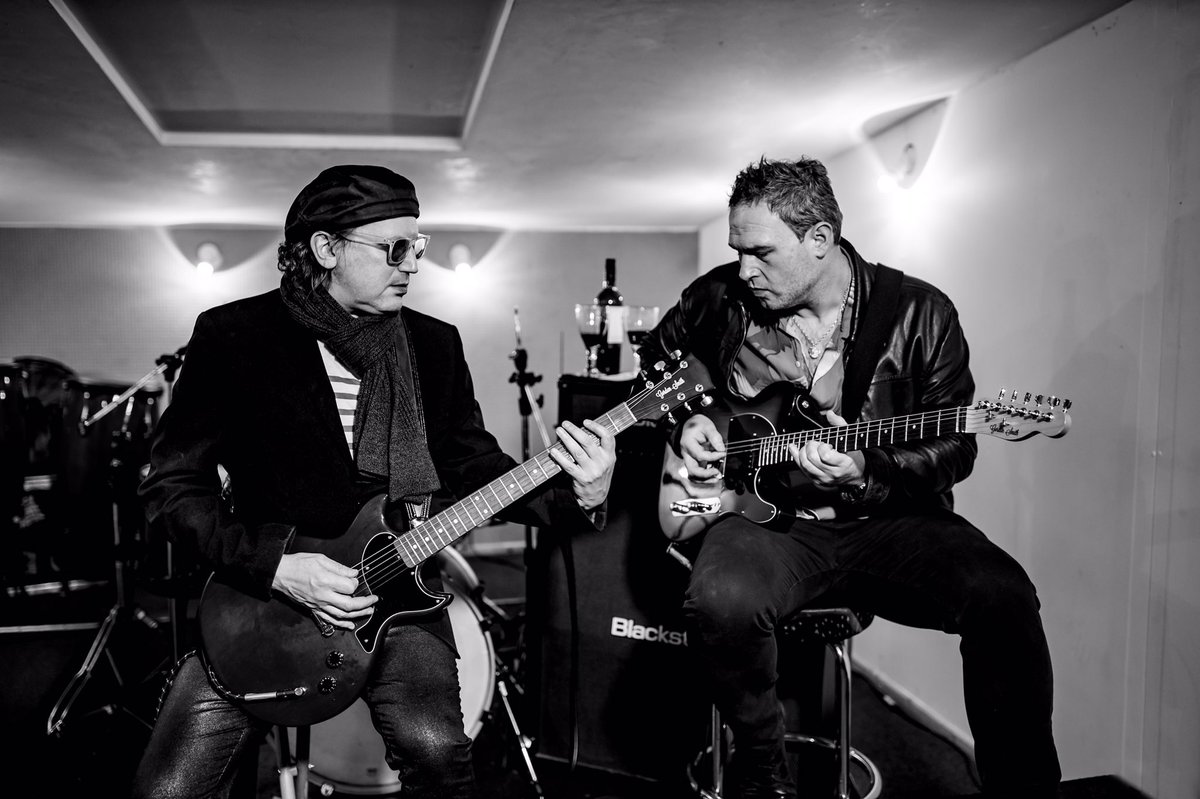 BenWoodBadIdeas's tweet photo. Ben and Dukey locking it in and mapping out the parts.
📸 - @pgracephoto
#benwoodbadideas #blackstaramps
#gordonsmithguitars #newmusic #guitarist #songwriter #studio #tubeamp #classict #gs1 #rock #postpunk #punk #Essex #London #blackstar #punkrock #amp #guitaramp https://t.co/hWUPXr0HJP