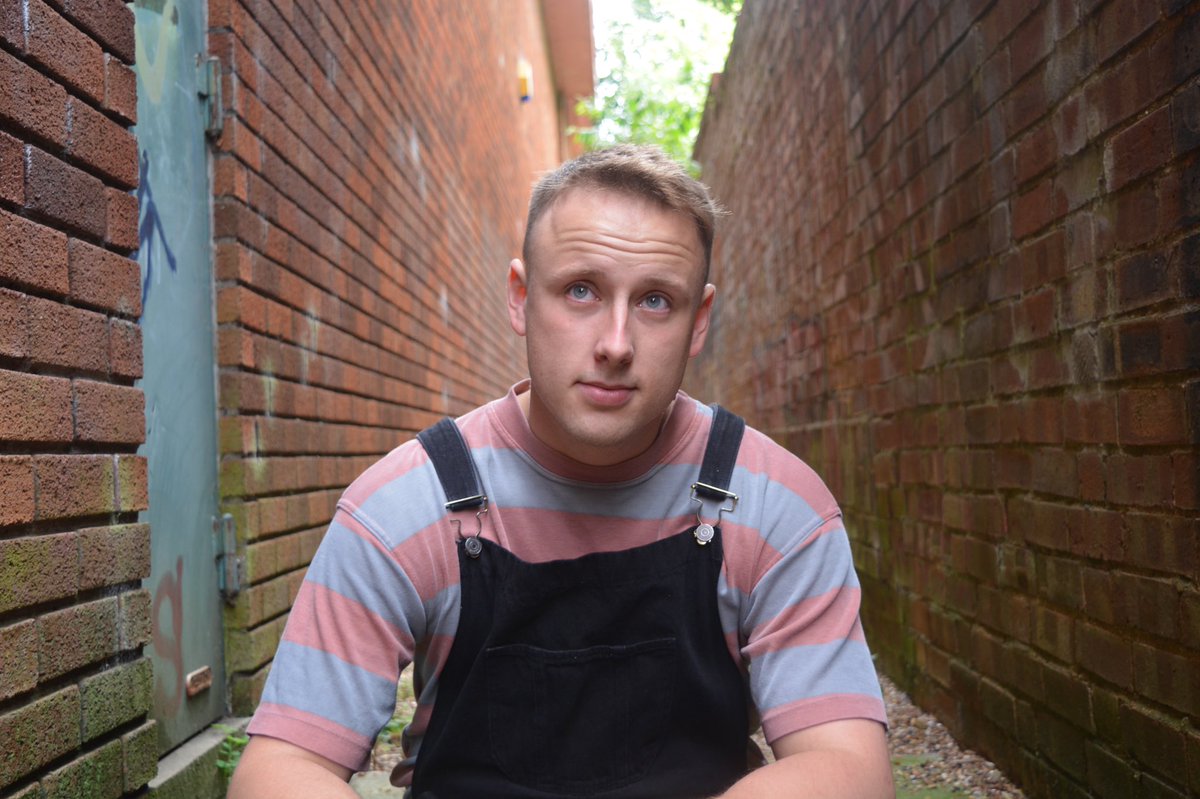 ‘Shake This Feeling’ is out tomorrow everyone! ❤️

Still time to Pre Save the track in the link in my bio 💕 

I’m very excited for everyone to have a listen! 😍 got a few fun things planned for after it’s release so stay tuned for more!