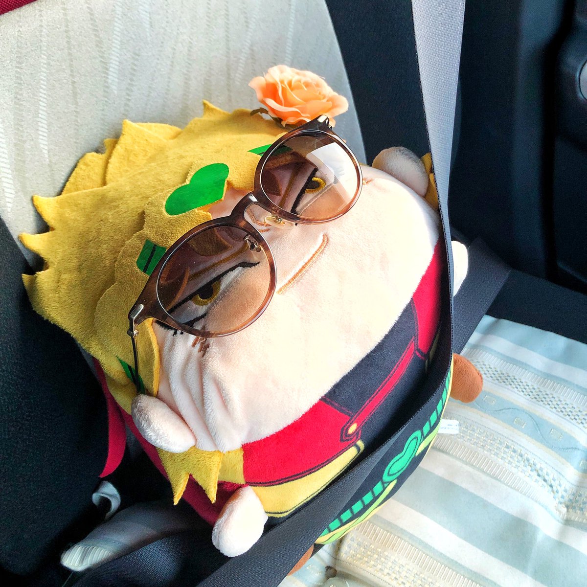 kitchet_'s tweet photo. 最近お絵描きからちょっと離れてたけどDIO様とおでかけはしてました🚗 https://t.co/0Z9ER1eQav