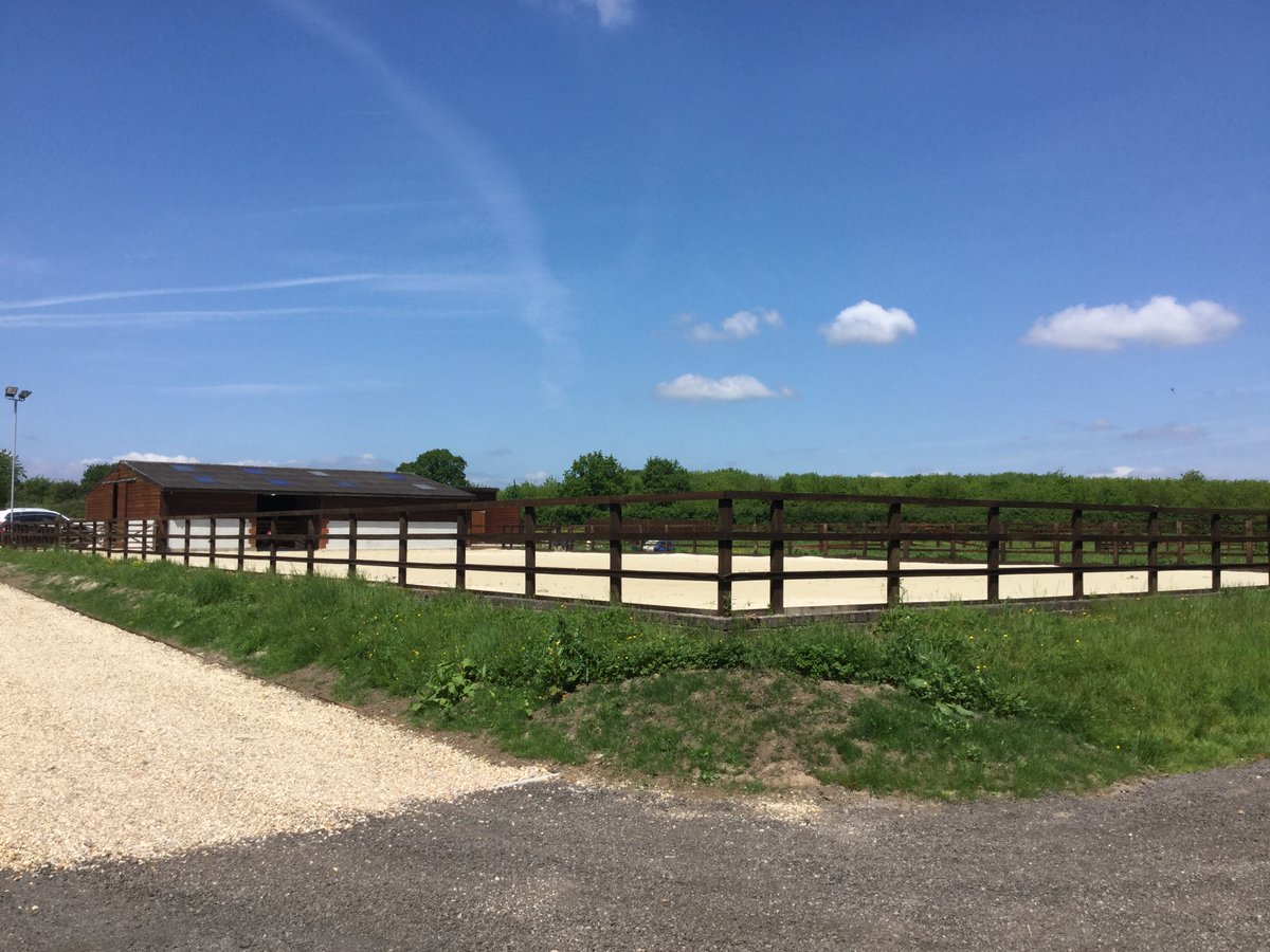 MHPCLtd's tweet photo. After Site finding, acquisition and feasibility models for the erection of new garage workshop building  and motorbike store.Planning was approved and the new units were built.
#ThrowbackThursday  #ruralproperty #countyliving #construction #menage  #3Dmodeling #agriculture https://t.co/7OtZX9sWfK