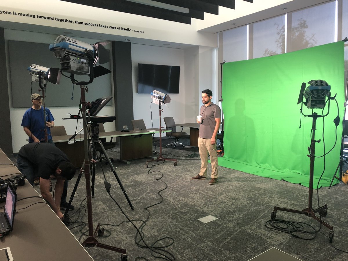 Reedhasit's tweet photo. Behind the scenes shooting great new #PlanetFord and #PlanetLincoln commercials. Stay tuned for world 🌎 class fall special. #WereDealin’! https://t.co/gnlXxjgStb