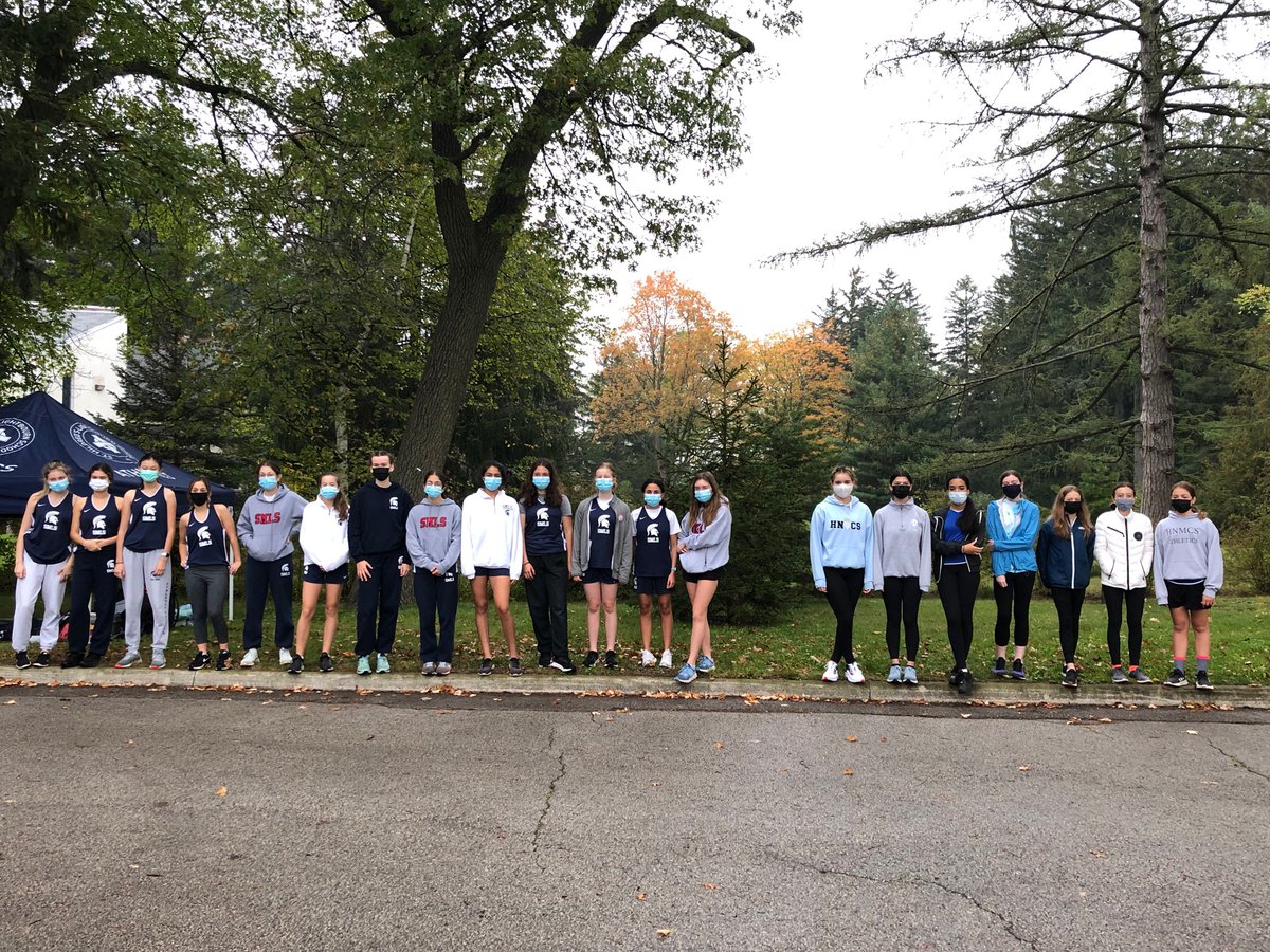 MrWatsonHNMCS's tweet photo. .@HNMCS welcomed SMLS for a SS cross-country meet this morning. Fantastic effort by all runners and fortunately the rain held off! https://t.co/3DwL8wvrQU