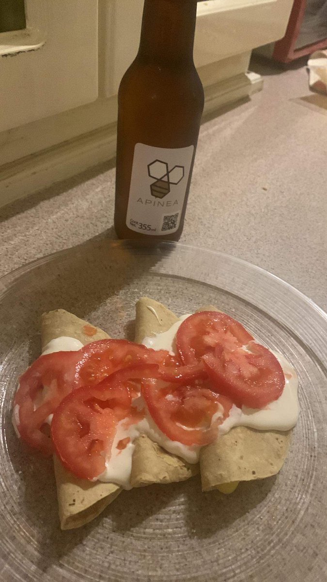 Apinea2's tweet photo. Un desayuno completo!!
#hidromiel #HidromielApinea #CasaTresMieles #tresmieles #cena #artesanal #mexico #Jalisco #deMexicoParaElMundo #Apinea #ApineaHidromiel #HidromielTradicional https://t.co/ClhwxVOpPY