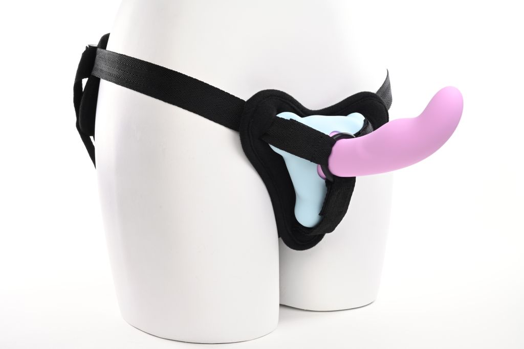 New harness and dildo cushions coming soon! Designed to help stabilize dildos while in a harness, enhance comfort for the harness wearer, and reduce pubic bruising.
Contact your Sportsheets account manager to place your pre-order today!
