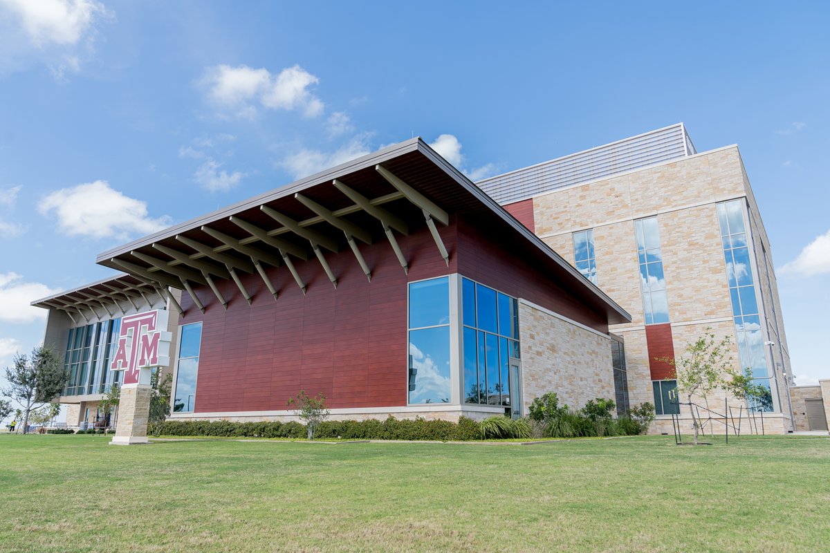 TAMU's tweet photo. Three years ago today, the Texas A&amp;M Higher Education Center in McAllen opened!

Since 2018, Aggies have studied, received their Aggie Rings, and have graduated from #TAMU in the #RGV. https://t.co/mRVcbdJNWY
