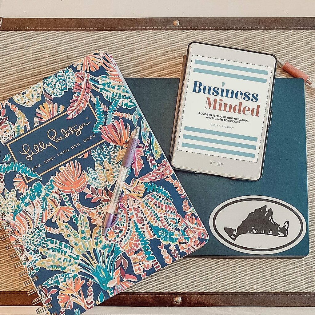 (I’m so grateful to @Carly , DK Penguin Random House, and #NetGalley for providing me with an advanced review copy of #BusinessMinded.  I ask for ARCs very infrequently and this was actually my first NetGalley book so I am super grateful for it.)

Busine… instagr.am/p/CVS5nE8LwoX/