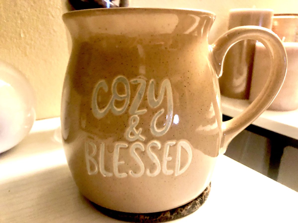 JJBears85's tweet photo. Good Morning World 🌎 

Mug of the day ….

I am definitely cozy as I am working from home today ~ and blessed of course because He has made me so 💞

Knowing you are blessed just to have today and living with gratitude ~ only way to be 💞💞

#blessedwoman #gratitudealways https://t.co/3OeAcpnRqu
