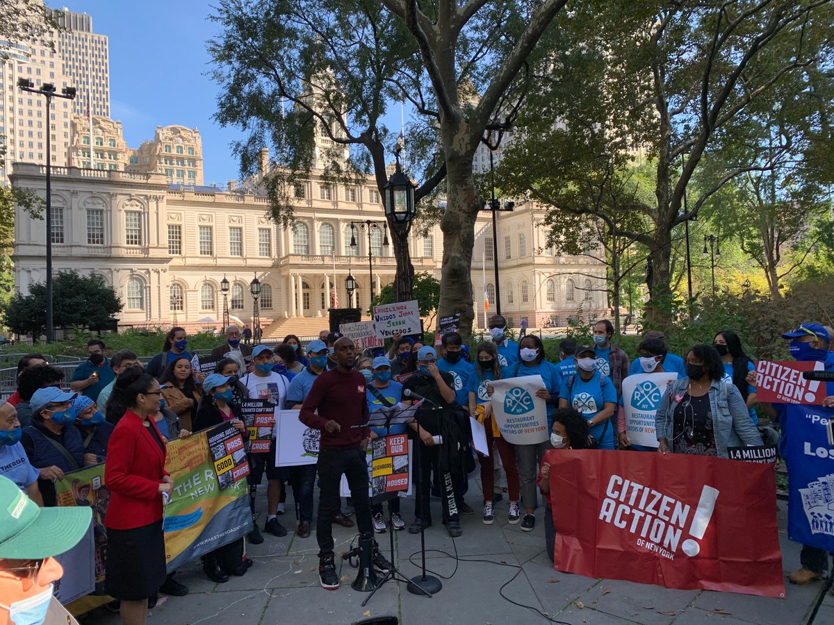 CSSNYorg's tweet photo. We're at City Hall today to fight for Good Cause Eviction legislation to protect tenants from unfair rent increases and unjust evictions!

Read more about how nearly 50% of tenants statewide would benefit from #GoodCause here: https://t.co/7xkXthH8UO https://t.co/9lRsbla9lP