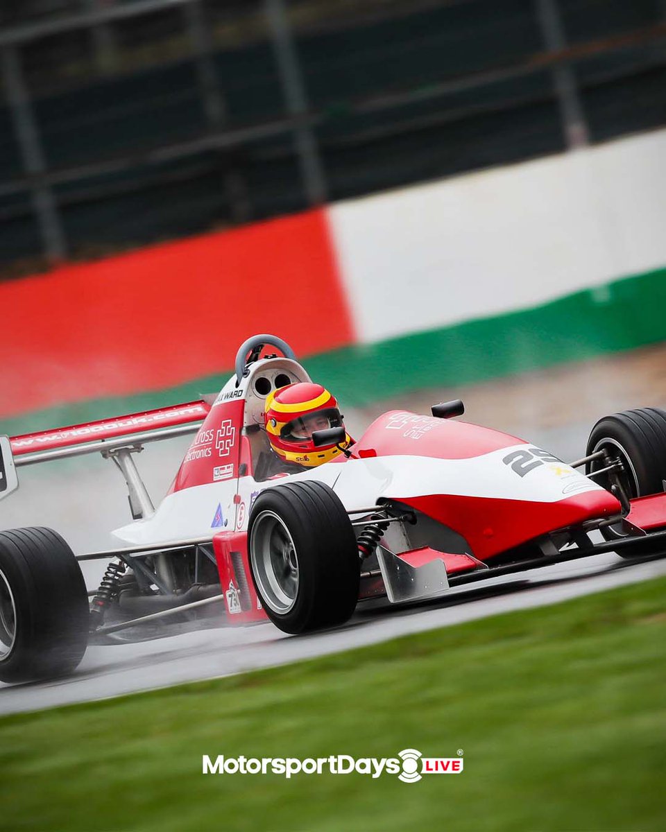 If you could have a track session around Silvertone at MotorsportDays Live in any race car, which would you choose? 🏎 🤔