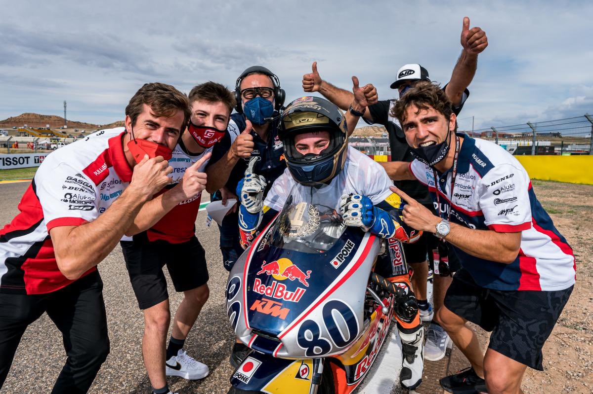 2021 Red Bull Rookies champion David Alonso is making his debut this weekend in place of Sergio Garcia for the Aspar team. He is the third 15-year-old to race in the Moto3 class following the footsteps of Fabio Quartararo and Can Oncu / #MotoGP https://t.co/ooLMo9GhvO
