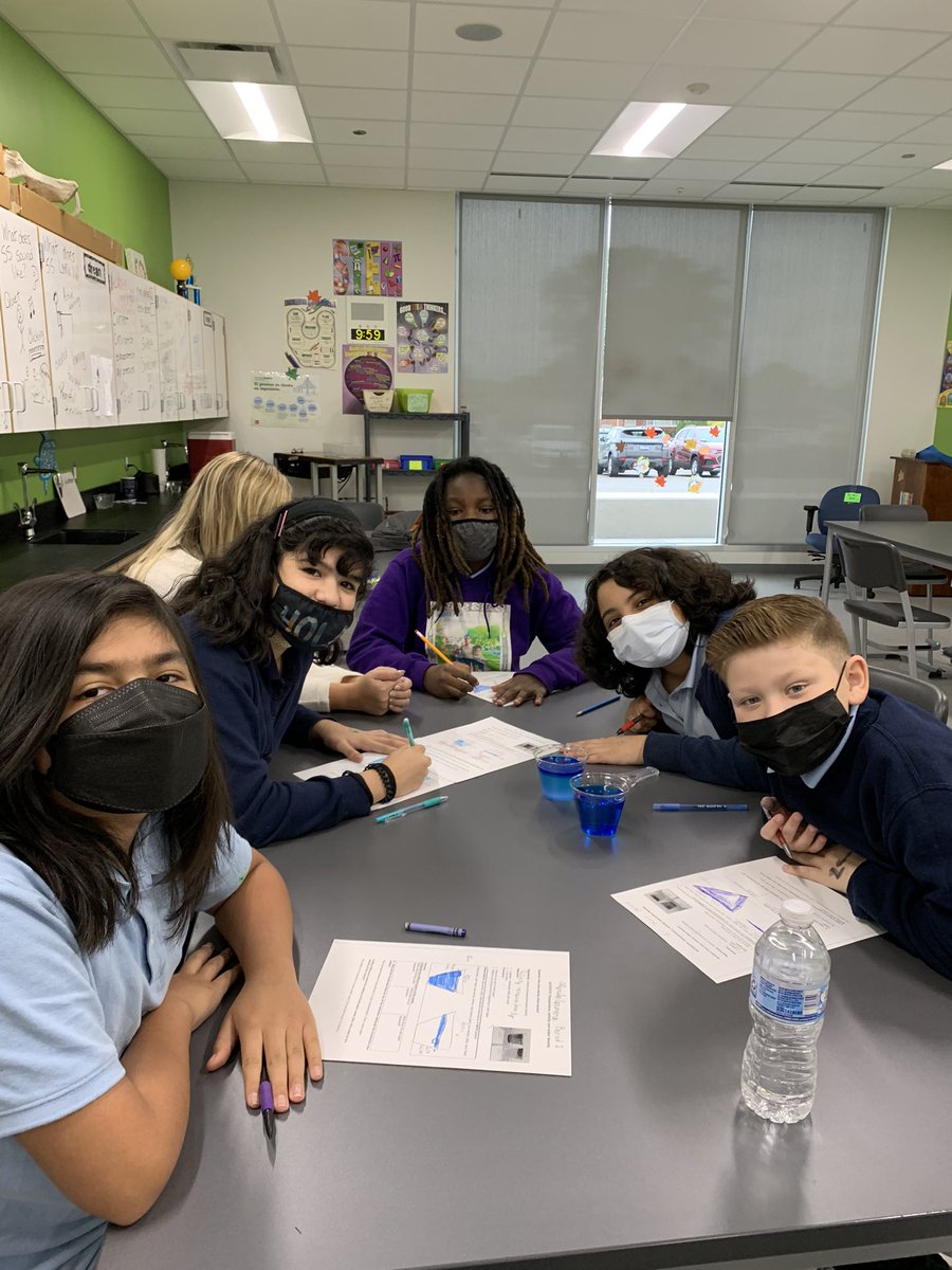 EllenFeldner's tweet photo. No better way to start the day! Does salinity affect density ?@jh_sd111 @BurbankSD111 https://t.co/6eNqIIgyBm
