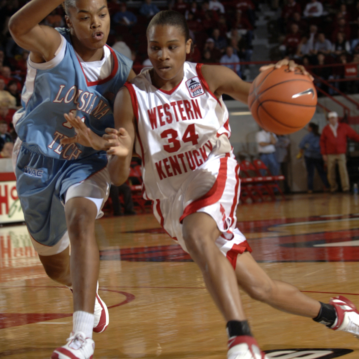 Happy birthday to current assistant coach and former Lady Topper legend, Tiffany Porter-Talbert! 