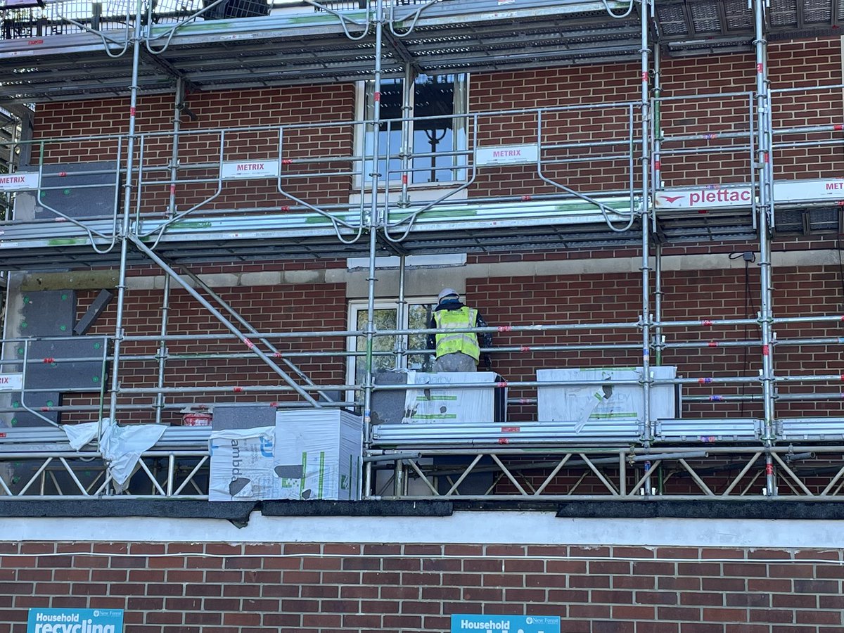 Scott_TRS's tweet photo. With 2 blocks all ready complete the TRS team are flying along with block 3 which is on course to be finished in 2 weeks. #EWI #Externalrender #thincoatrender TRS - The Rendering Specialists https://t.co/yXb6YTfU3Z