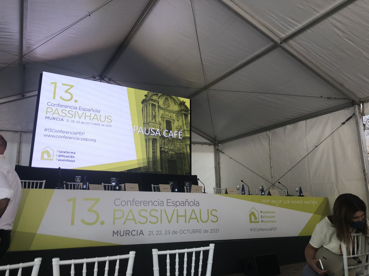 Nerviositos en la #conferenciapassivhaus