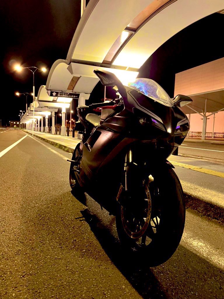 _1089Ryder's tweet photo. 名前：ドカ@咲
性別 :  男
年齢：25歳
身長：183cm
住み：北の山のほう
車種：848evo corse se
足付：べったり
一言：⤵︎ ︎⤵︎ ︎

バイクと人生は
同じようなもの。

どちらも
前にしか進まない。

#バイク乗りとして軽く自己紹介
#DUCATI乗り
#宮城
#仙台
#リツイートした人全員フォローする https://t.co/okAEH0YZ44