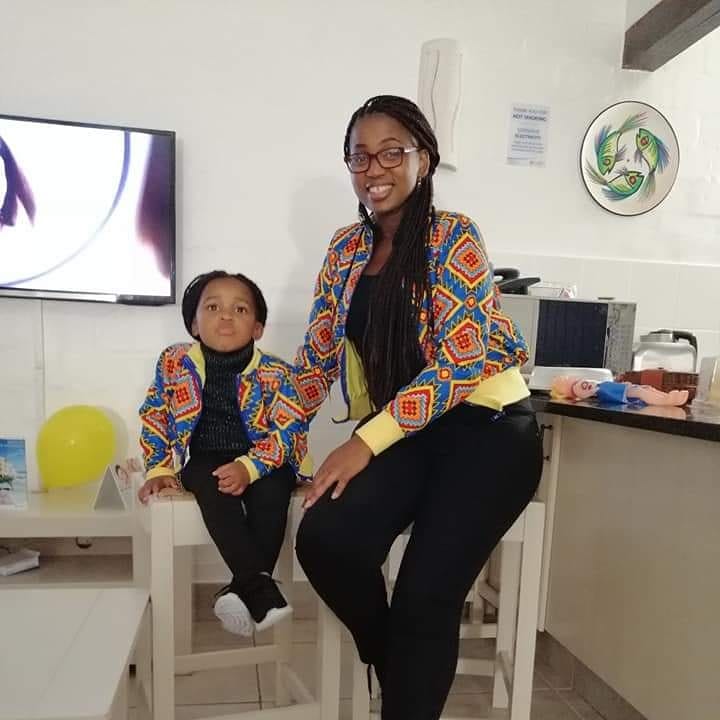 Kasi_Baby_Clo's tweet photo. Mom and me ๐ ๐
@0786275544
Kindly follow ๐
#meinperson #Siya #grade11 https://t.co/F780ldguv9
