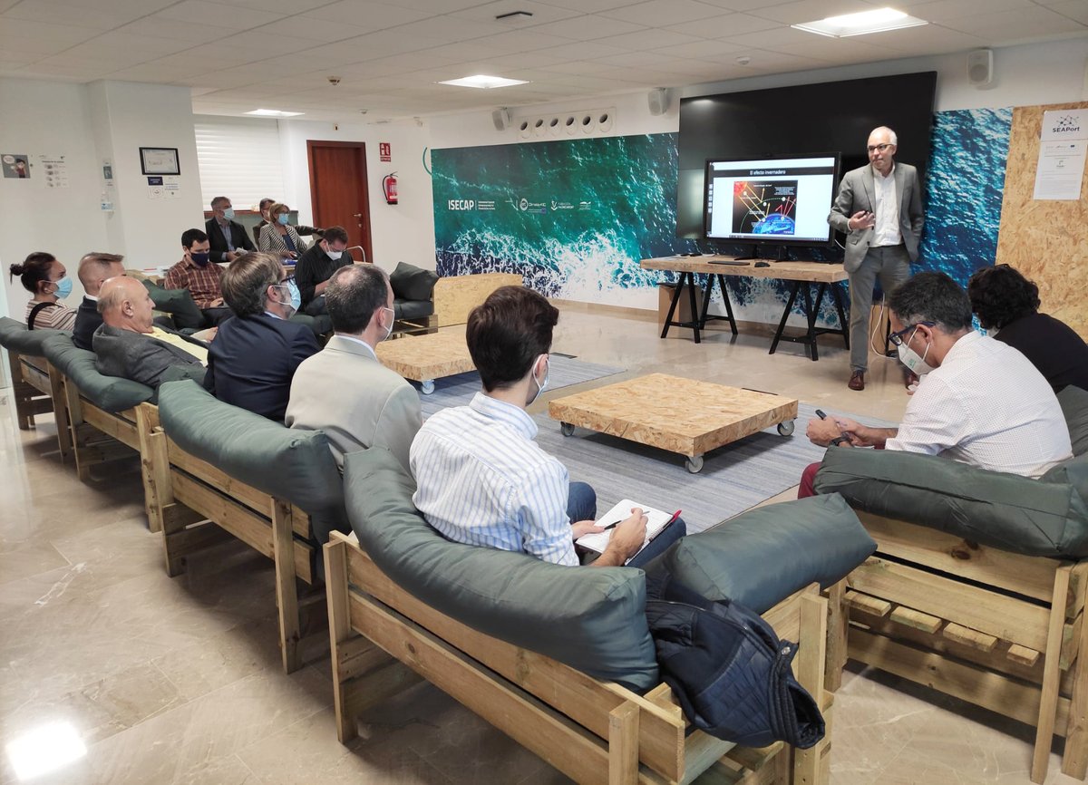 FValenciaport's tweet photo. 📍 Hoy se ha celebrado, en las instalaciones de #SuperLabPorts, la Jornada "El gran reto para la adaptación del #CambioClimático en puertos", organizada por @FValenciaport y @AutPortValencia en el marco del proyecto @EcclipseP, con motivo del #DíadelCambioClimático.
@Sudoe5 https://t.co/p52xwr9hk7