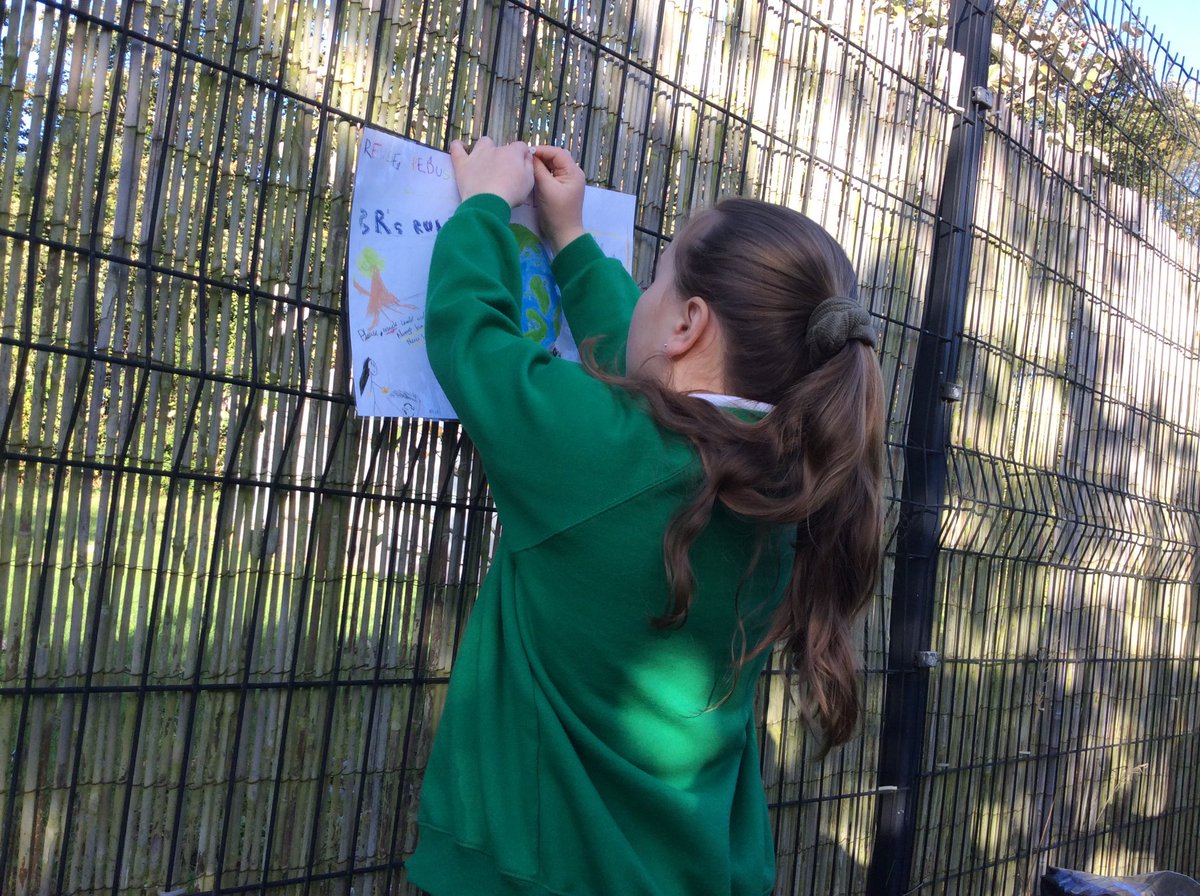 svpprimary's tweet photo. Today crew 4 went into the community to hang posters they have made to inform people about climate change and how we can make the community and planet a better place to live #XPlearning #BetterWorld #community #EcoWarriors https://t.co/xaUMf37ngL