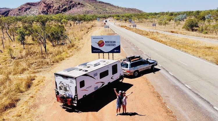 PrestigeJayco's tweet photo. Welcome to the Northern Territory!
If you didn't take a picture of a state border sign on your travels, have you really even been there? π What's your must-take photo while you're on the road?
πΈ: @koala_tea_time_travels
#jaycoaustralia #letsgojayco #camping #roadtrip https://t.co/8X9CCvUAAL