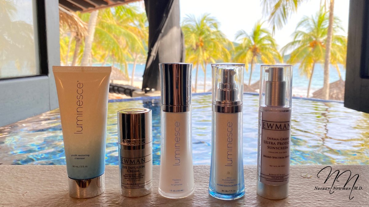 drnathannewman's tweet photo. We don't go anywhere without our #skincare products! Even while on #vacation to #Mexico, Raquel didn't take a vacation from her normal #Jeunesse and #NewmanFormula routine. You GLOW girl! https://t.co/0ayJDDTWnK