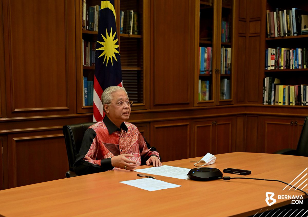bernamadotcom's tweet photo. @IsmailSabri60 Mesyuarat MPFN setuju tubuh Jawatankuasa Perancang Wilayah bagi negeri-negeri di Utara Semenanjung Malaysia - PM
@IsmailSabri60 #MPFN https://t.co/b2akzvep6k