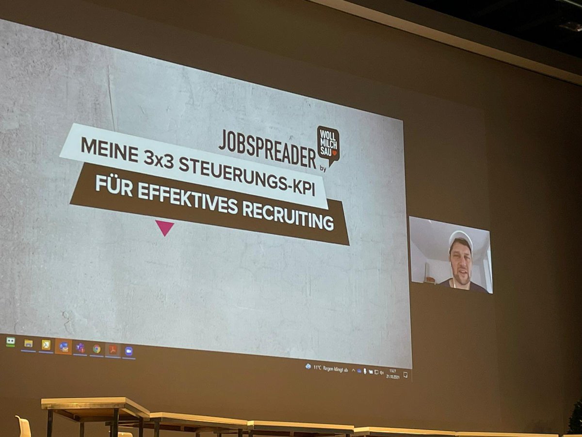 HRxplore's tweet photo. Gestärkt geht es nach der Mittagspause weiter mit @jankirchner von der @wollmilchsau .

Sein Thema: Arbeitsmarkttrends

#HR #HRxplore https://t.co/oOjE7T9FgW