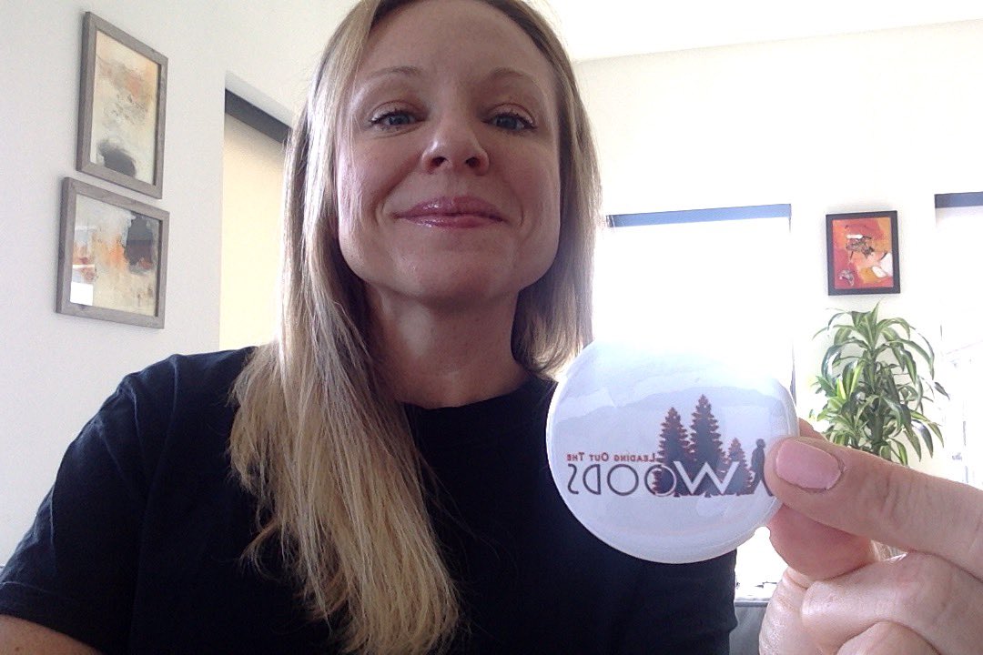 woodfromawoods's tweet photo. Shout out to @newliteracy, National &amp; International Education Consultant, for the selfie w/ the LOTW Button🤳.  ‘🎧: Learning from Mistakes &amp; Failure in the Classroom’ goes live tomorrow at 4pm 👇🏽.

https://t.co/tGawxs6CP3

#classroominspiration #edupodcast #teachers https://t.co/gVRk7NzQyv
