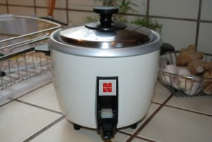 <a href="/TheBlueGem3/">Lucy 🇨🇦</a> Have had a rice cooker similar to this one for over 30 years. Bought at Lethbridge <a href="/asianSupermark/">Asian Supermarket</a>. Made in Japan, will hopefully last another 30+ years. Compact for cupboard space. Never fails. Variety of rice styles, even "Spanish rice" with tomatoes/spices.
