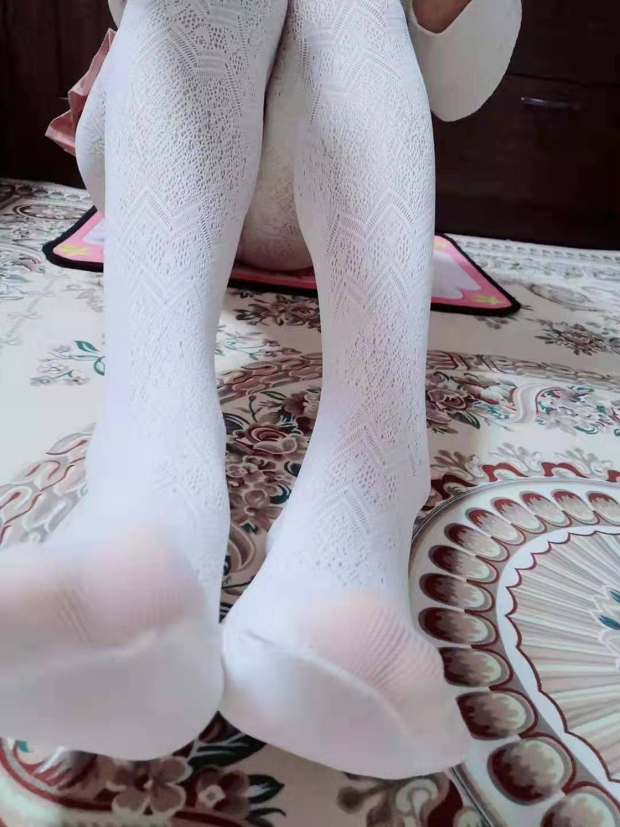 冷嗖嗖...需要温暖的抱抱🤗 https://t.co/GEpC9Gj5Dr