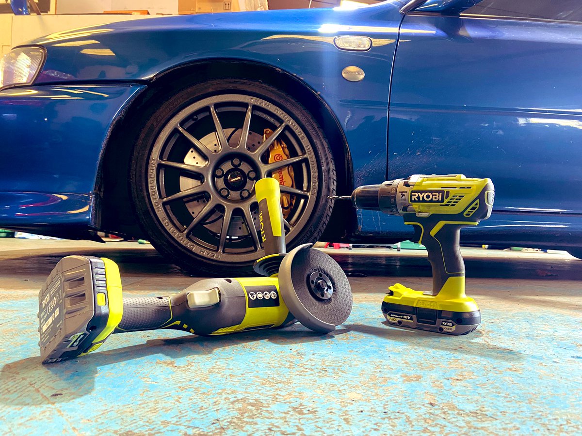 fflatfour's tweet photo. So the old #snap-on drill died again .. so let’s see is the new @RyobiToolsUK  is up to the job @RYOBItoolsusa https://t.co/SPy0WKBDVL