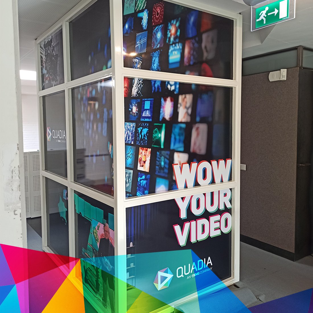 Onze Sign-afdeling is weer druk bezig geweest 💪 Voor de nieuwe studio van Quadia hebben we het design ontworpen en de studio voorzien van raambelettering! Wat een ontzettend leuke klus weer 😀

#detoekomst #Sign #raambelettering #Quaida