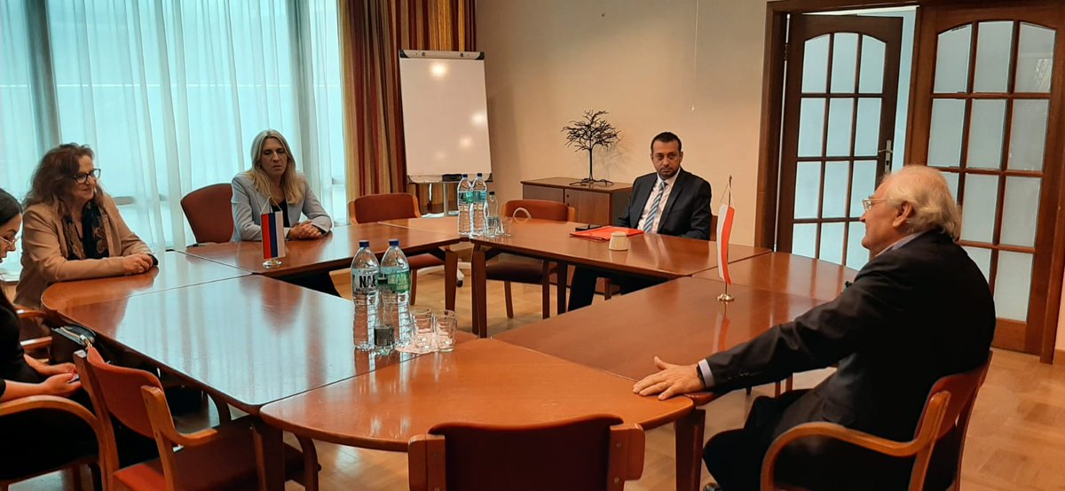 Grupa #URSUS wizytowana przez Panią Prezydent Republiki Serbskiej. W dniu 20.10 Pani Željka Cvijanović Prezydent Republiki Serbskiej złożyła wizytę w siedzibie spółki gdzie spotkała się p. Andrzejem Zarajczykiem prezesem POL-MOT, URSUS i Polsko Bałkańskiej Izby Gospodarczej. =>>