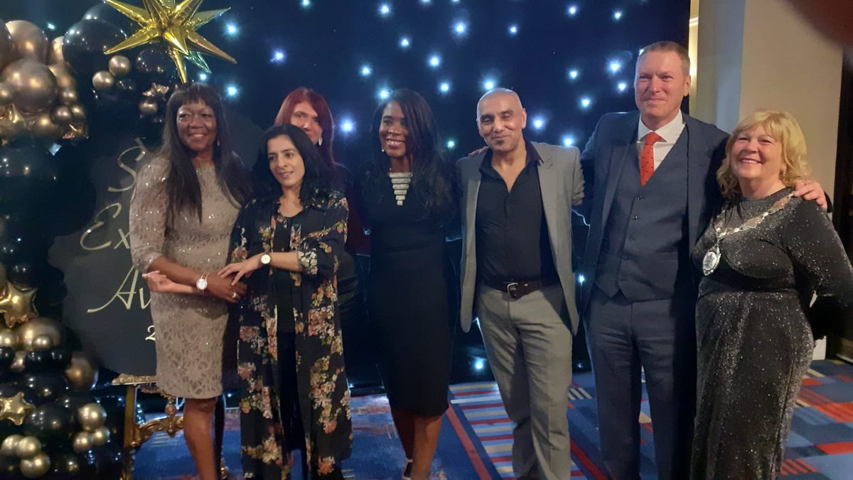 How amazing do our youthworkers look at The Service Excellence Awards last night 🤩
#ExcellenceAwards #WorkFamily 
#LoveTheJob #TeamBradford #RaiseTheYouth 
 #YouthWorkMatters #HereForYouth #TodaysYouthTomorrowsLeaders #BradfordYouthService
#ADayInTheLifeOfAYouthWorker